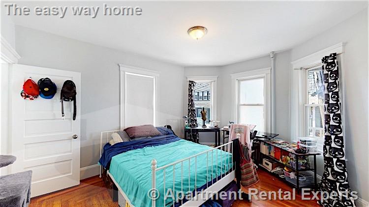 2 bed, 1 bath apartment for rent at 6 Hinckley St Unit 1, Magoun Square — photo 2 of 8