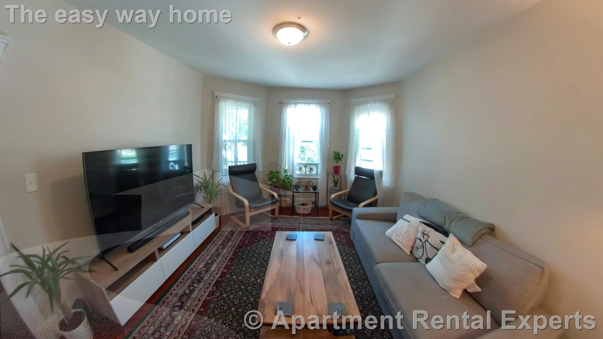 2 bed, 1 bath apartment for rent at 6 Hinckley St Unit 3, Magoun Square — photo 2 of 10