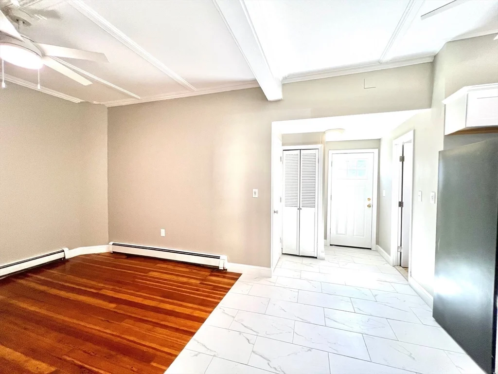 1 bed, 1 bath apartment for rent at 6 Holland St Unit 6R, Winchester — photo 11 of 20