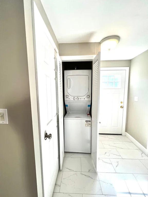 1 bed, 1 bath apartment for rent at 6 Holland St Unit 6R, Winchester — photo 16 of 20