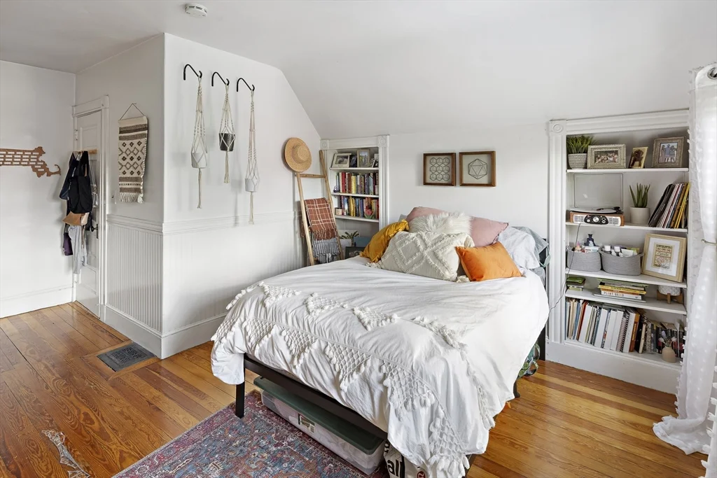 3 bed, 2 bath apartment for rent at 6 Hollis Park Unit 6, Cambridge — photo 12 of 20