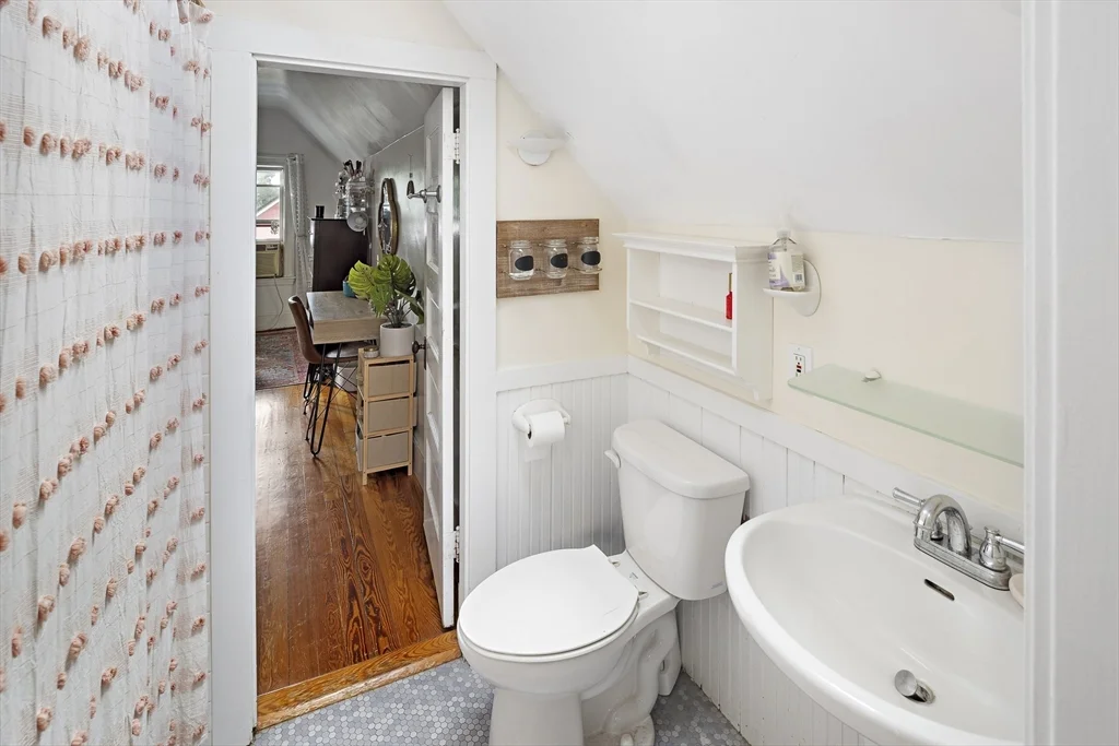 3 bed, 2 bath apartment for rent at 6 Hollis Park Unit 6, Cambridge — photo 13 of 20