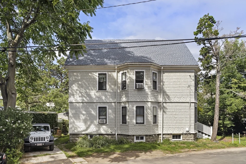 3 bed, 2 bath apartment for rent at 6 Hollis Park Unit 6, Cambridge — photo 19 of 20