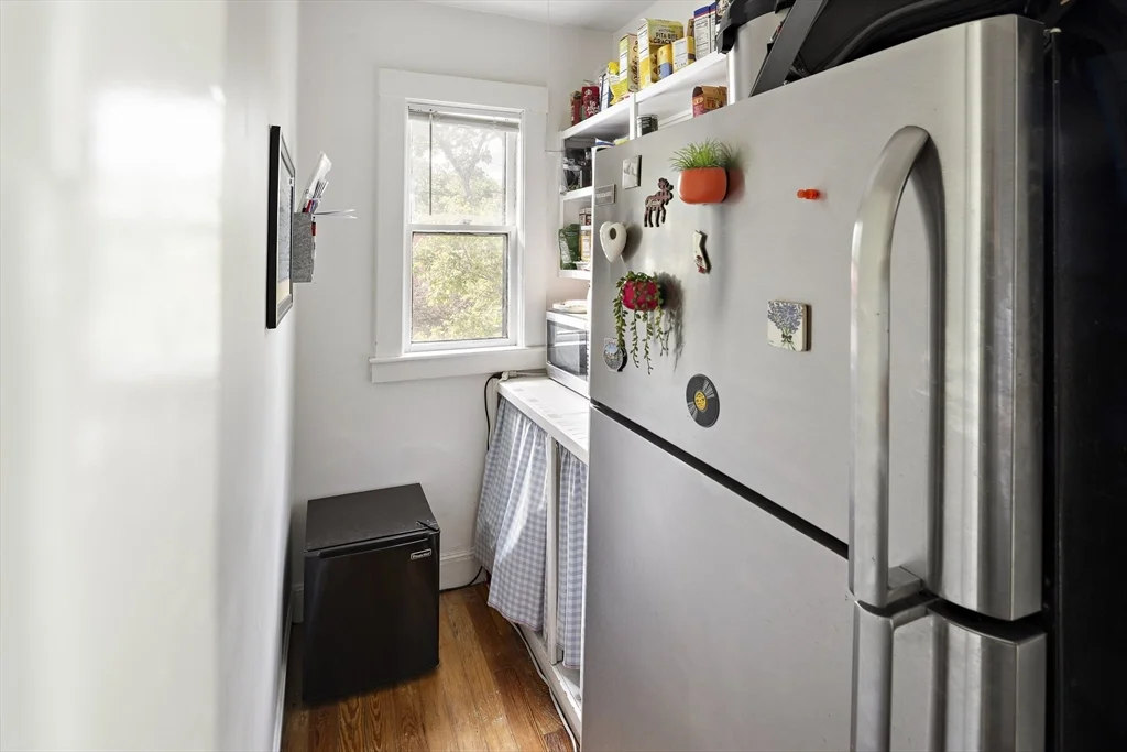 3 bed, 2 bath apartment for rent at 6 Hollis Park Unit 6, Cambridge — photo 7 of 20