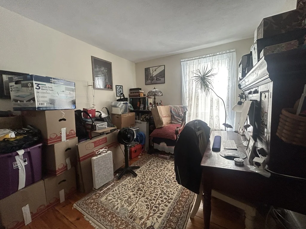 3 bed, 1 bath apartment for rent at 6 Horton St Unit 1, Salem — photo 10 of 18