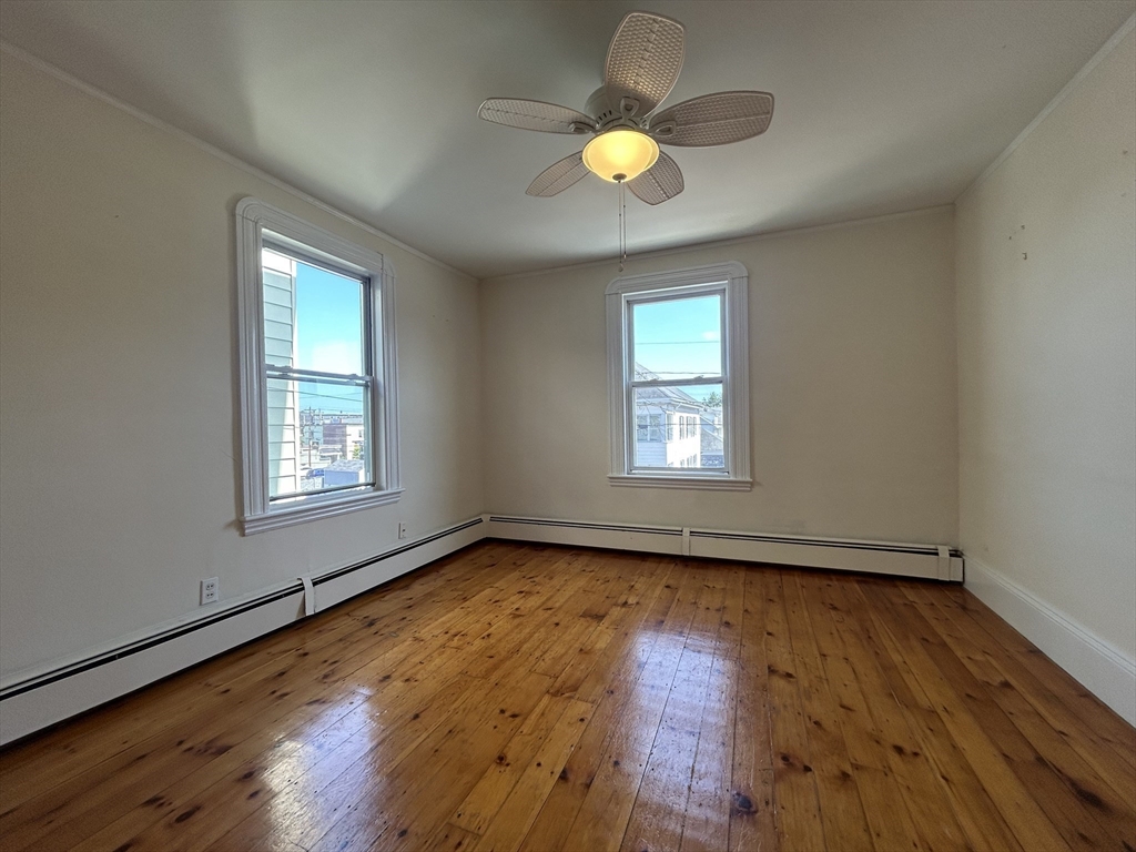3 bed, 1 bath apartment for rent at 6 Horton St Unit 2, Salem — photo 9 of 14
