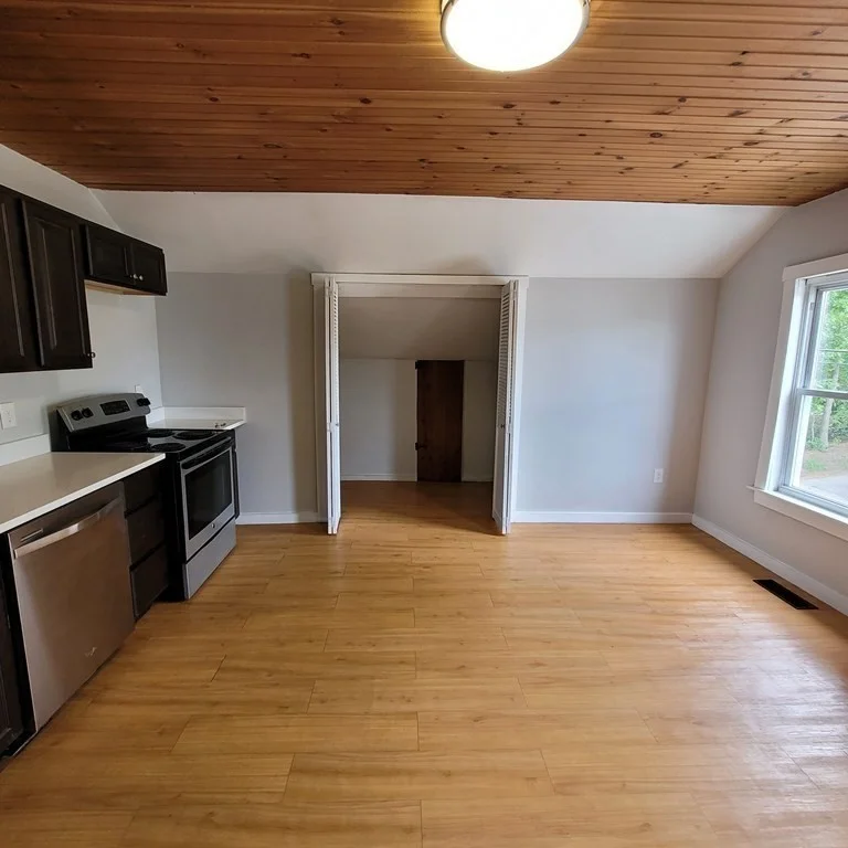 2 bed, 1 bath apartment for rent at 6 Howard Ave Unit 2, Foxboro — photo 4 of 13