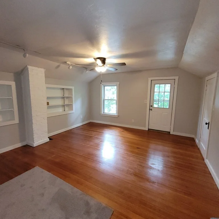 2 bed, 1 bath apartment for rent at 6 Howard Ave Unit 2, Foxboro — photo 5 of 13