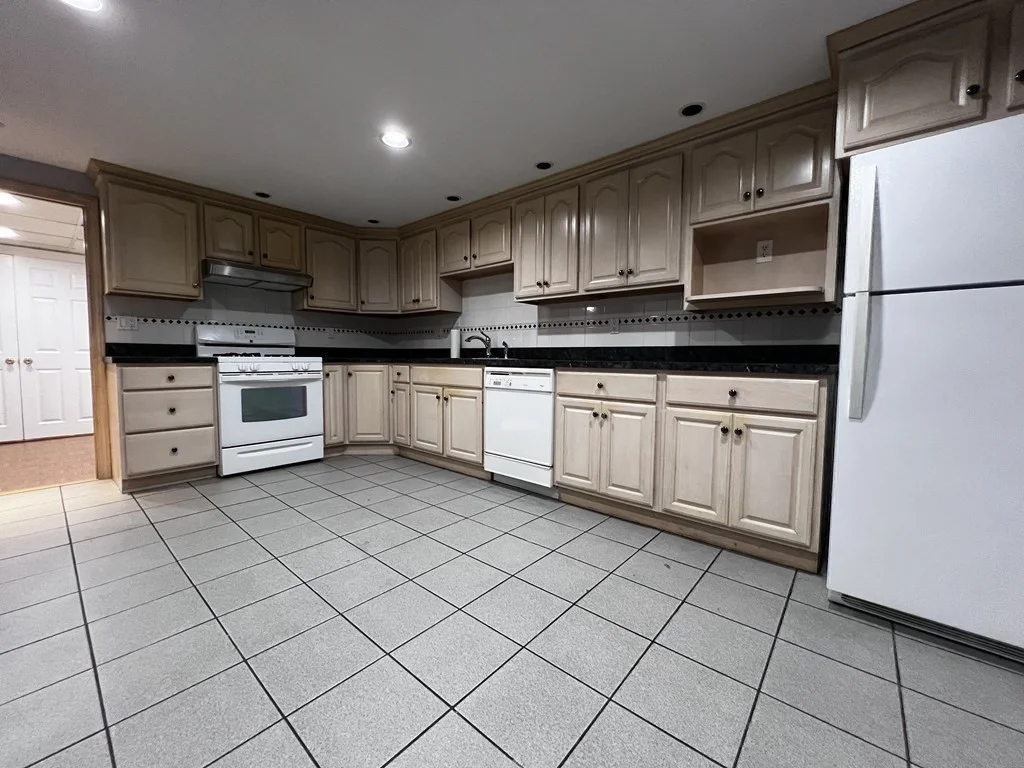 2 bed, 2 bath apartment for rent at 6 Jefferson St Unit 1, Cambridge — photo 12 of 19