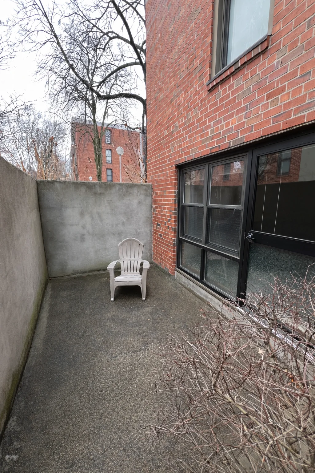 Studio bed, 1 bath apartment for rent at 6 Juniper St Unit 4, Brookline Village — photo 10 of 10