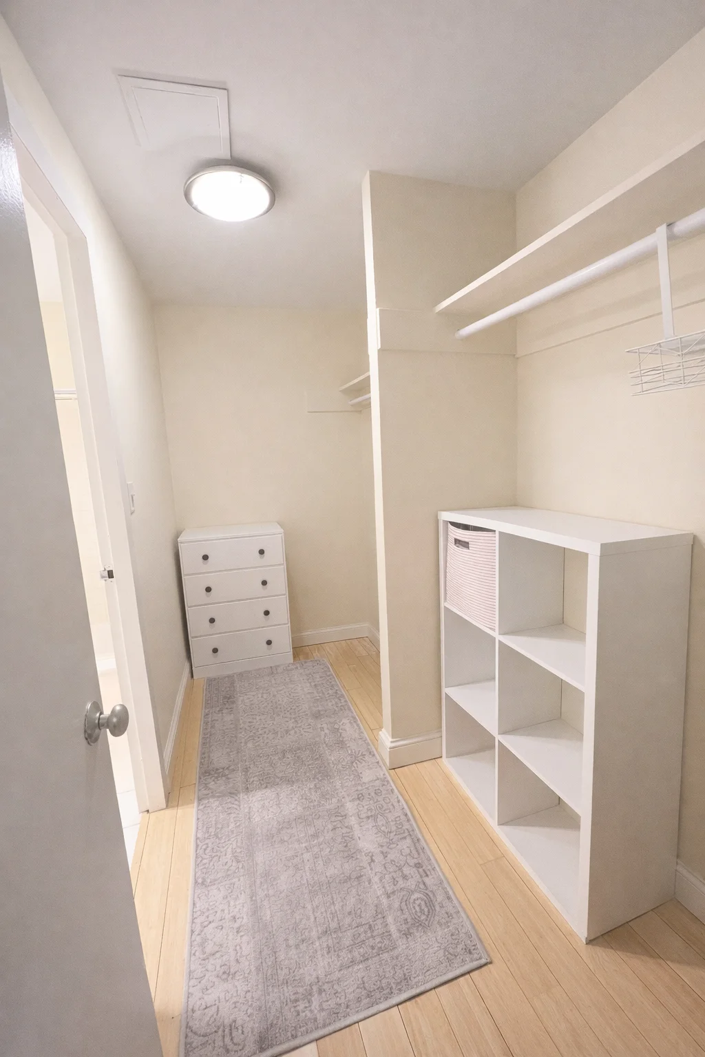 Studio bed, 1 bath apartment for rent at 6 Juniper St Unit 4, Brookline Village — photo 9 of 10