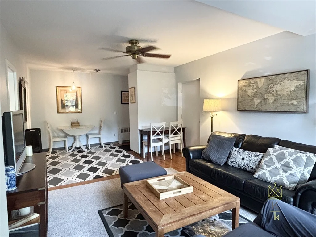 1 bed, 1 bath apartment for rent at 6 Juniper St Unit 9, Brookline Village — photo 2 of 12