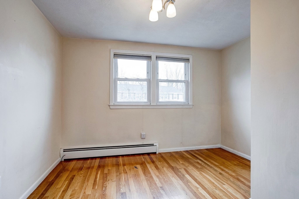 3 bed, 1 bath apartment for rent at 6 Keith Cir Unit A, Woburn — photo 16 of 29