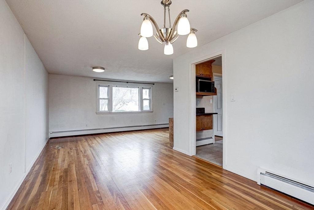 3 bed, 1 bath apartment for rent at 6 Keith Cir Unit A, Woburn — photo 6 of 29