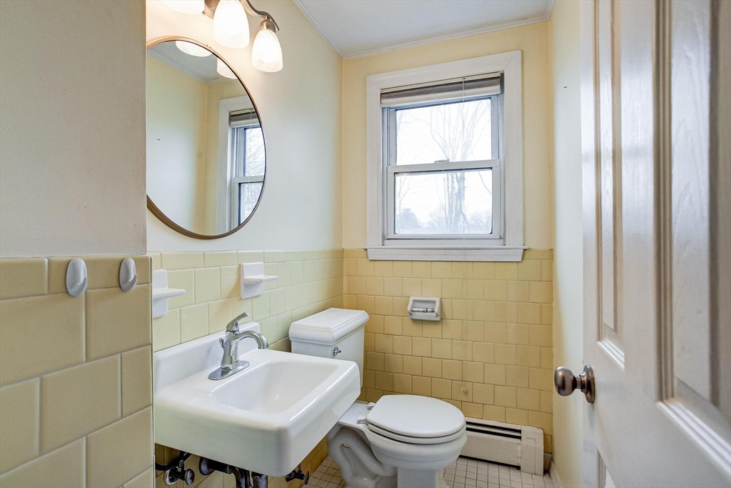 3 bed, 1 bath apartment for rent at 6 Keith Cir Unit A, Woburn — photo 13 of 29