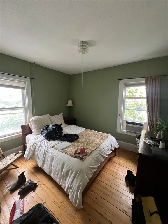 2 bed, 1 bath apartment for rent at 6 Kilby St Unit 6, Union Square — photo 3 of 7