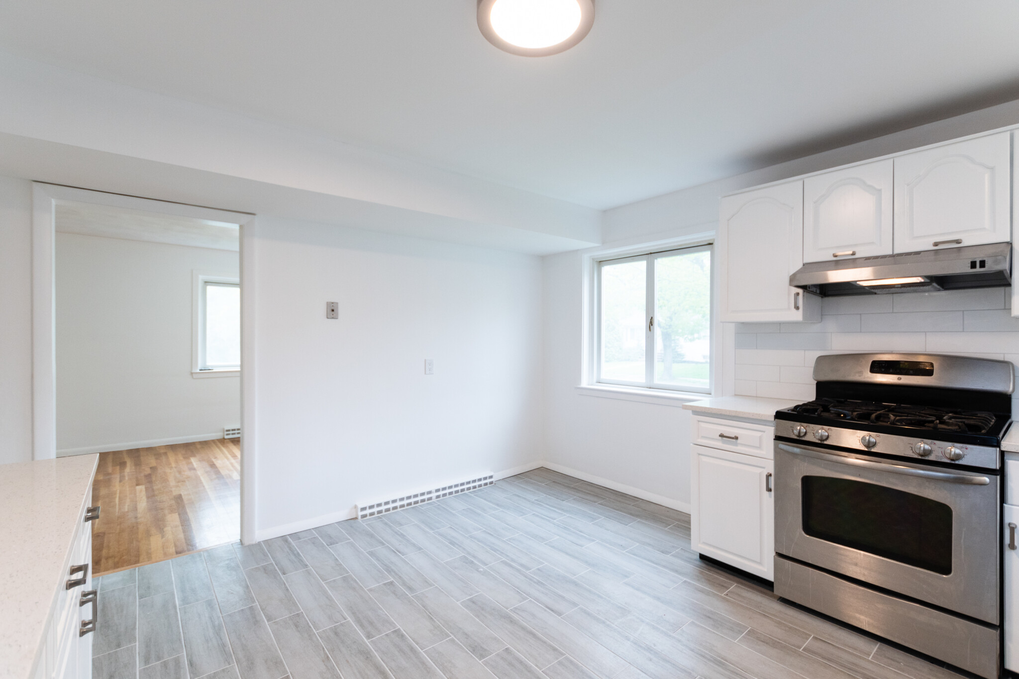 4 bed, 2 bath apartment for rent at 6 Kippy Dr Unit 6, Waban — photo 18 of 48