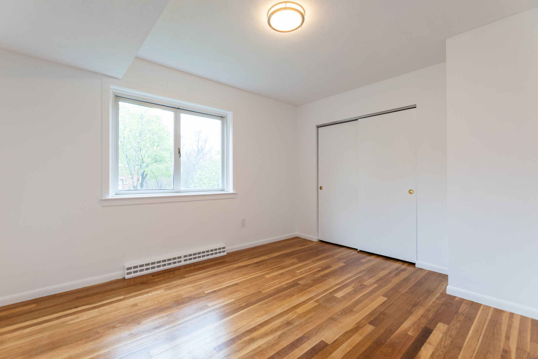 4 bed, 2 bath apartment for rent at 6 Kippy Dr Unit 6, Waban — photo 22 of 48