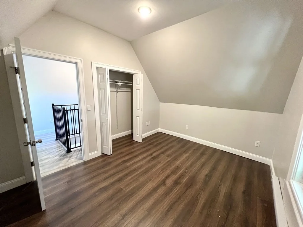 5 bed, 2 bath apartment for rent at 6 La Grange Pl Unit 1, Roxbury — photo 12 of 16