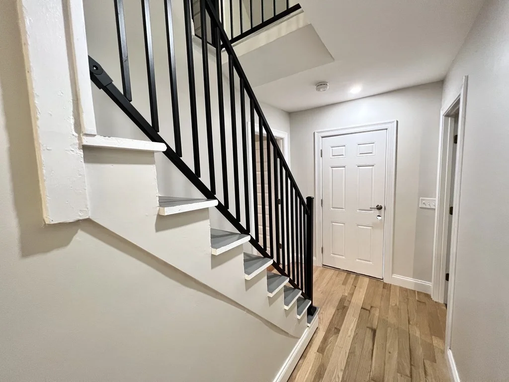 5 bed, 2 bath apartment for rent at 6 La Grange Pl Unit 1, Roxbury — photo 8 of 16
