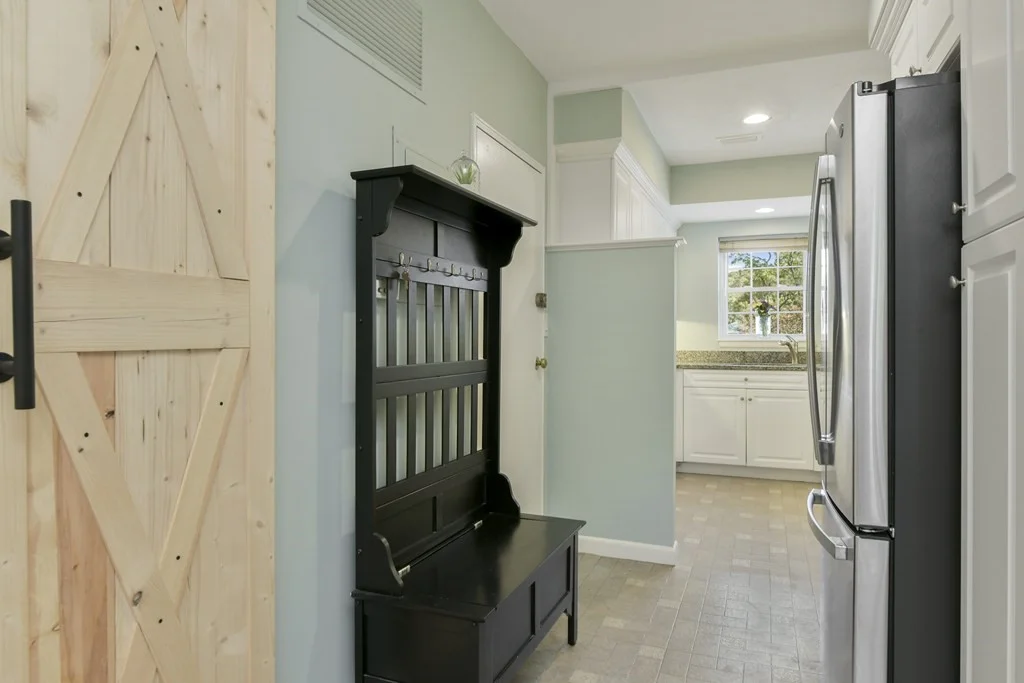 2 bed, 1 bath apartment for rent at 6 Lake Shore Ter Unit U4, Brighton — photo 7 of 23