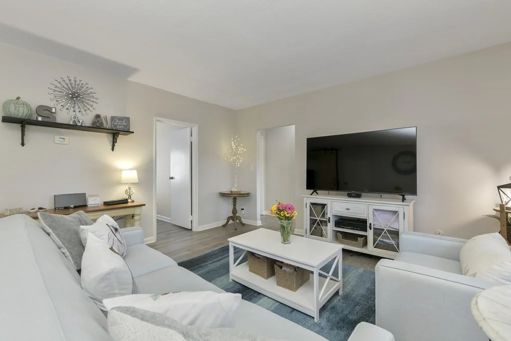 2 bed, 1 bath apartment for rent at 6 Lake Shore Ter Unit U4, Brighton — photo 4 of 23