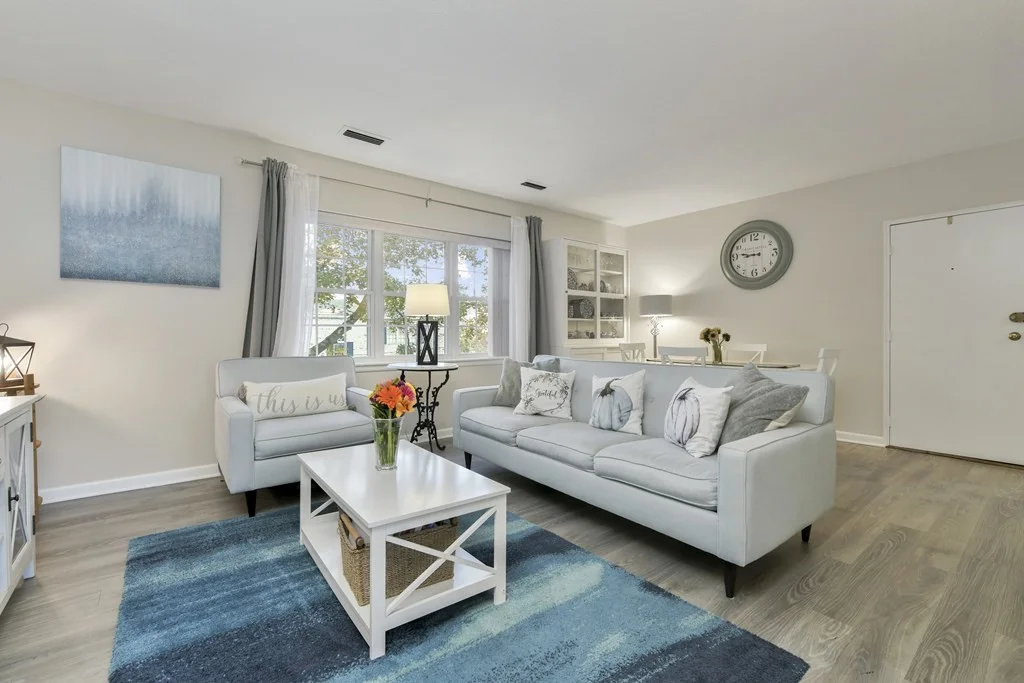 2 bed, 1 bath apartment for rent at 6 Lake Shore Ter Unit U4, Brighton — photo 3 of 23