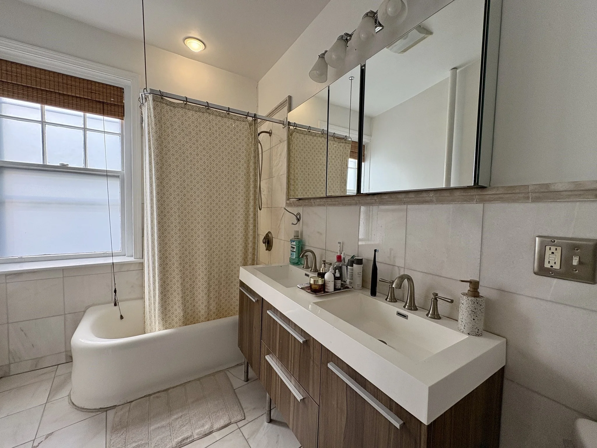 3 bed, 2 bath apartment for rent at 6 Lanark Rd Unit 1, Brookline — photo 19 of 29