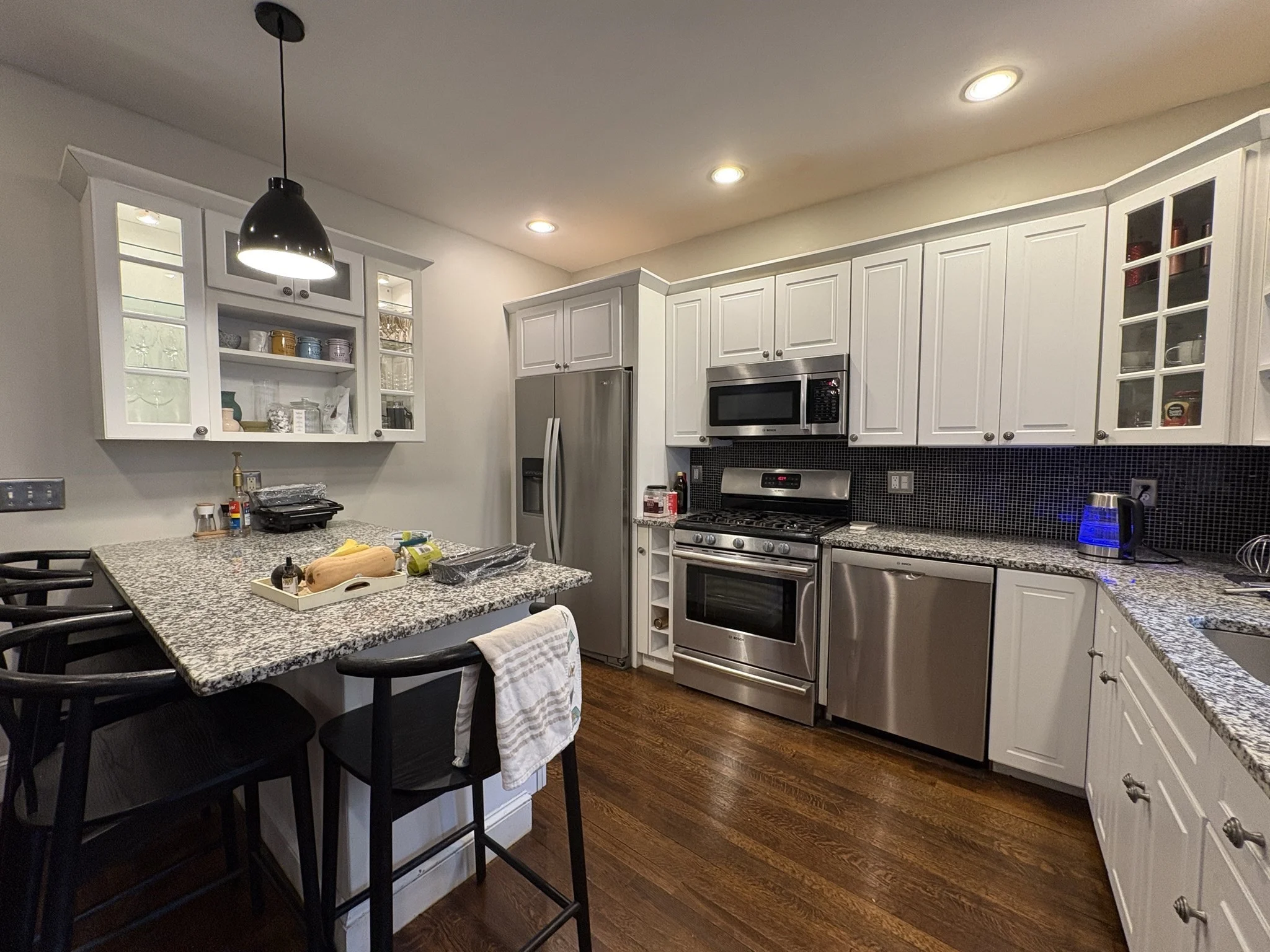 3 bed, 2 bath apartment for rent at 6 Lanark Rd Unit 1, Brookline — photo 10 of 29