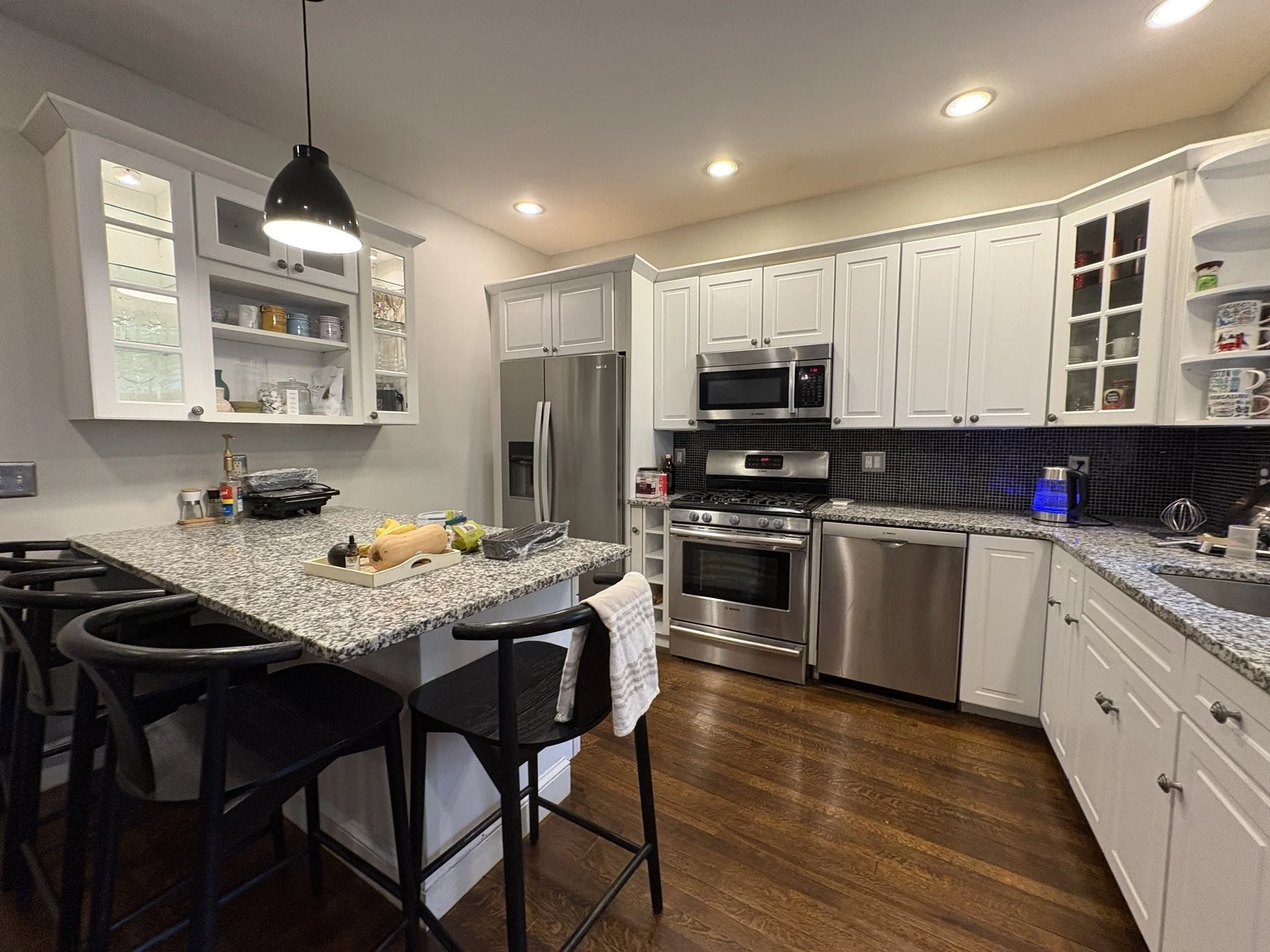 3 bed, 2 bath apartment for rent at 6 Lanark Rd Unit 1, Brookline — photo 11 of 29