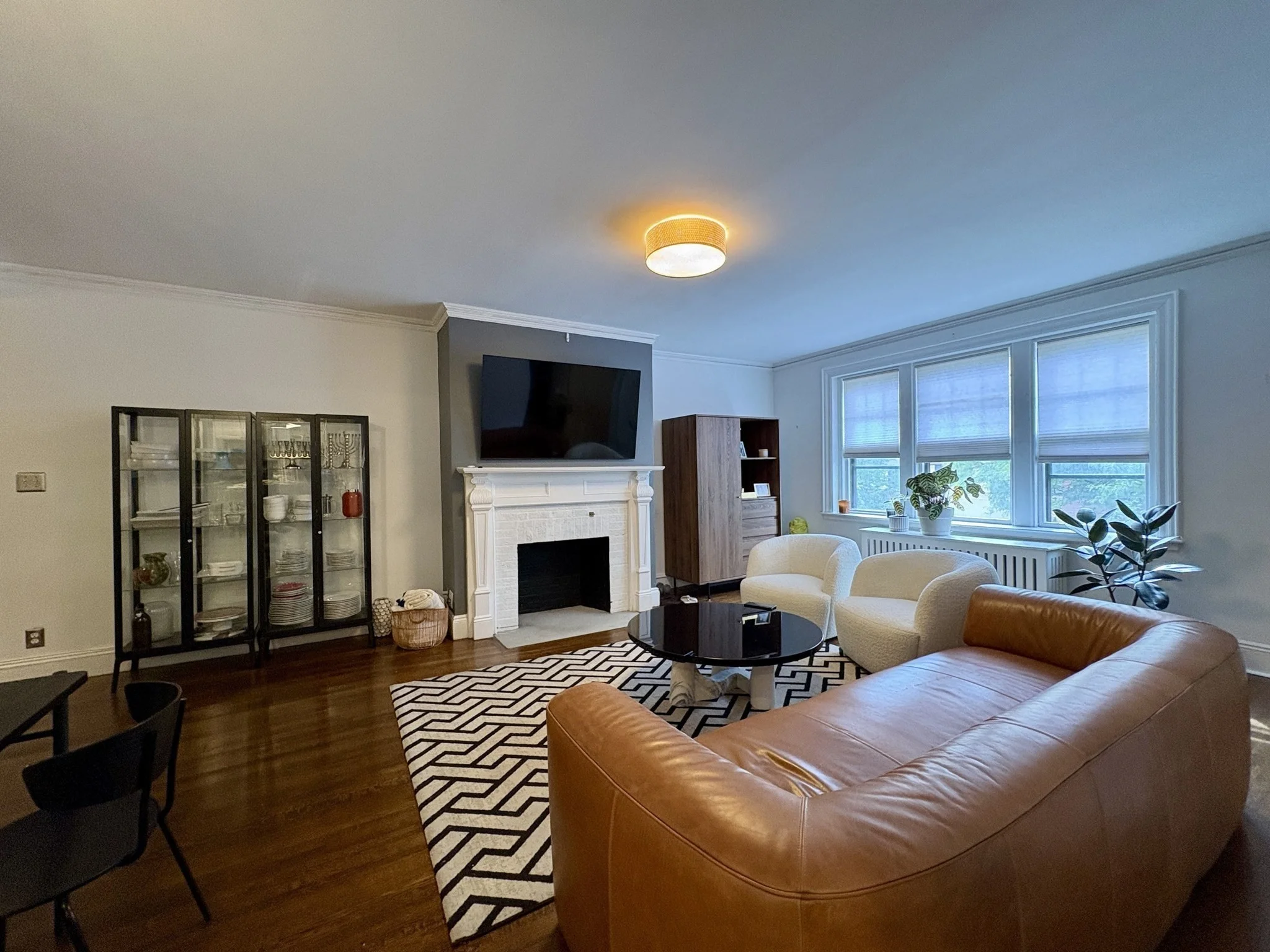 3 bed, 2 bath apartment for rent at 6 Lanark Rd Unit 1, Brookline — photo 2 of 29