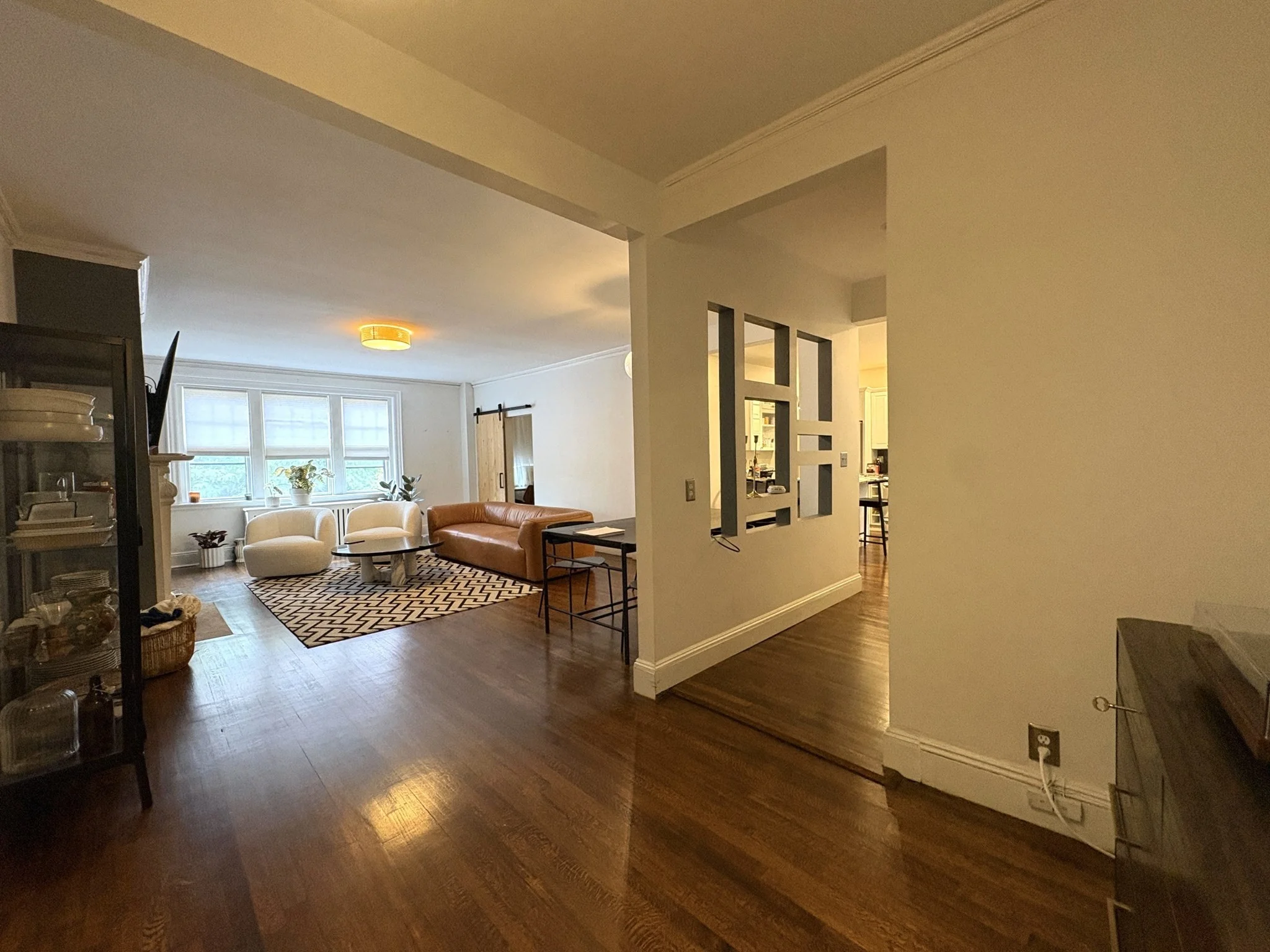 3 bed, 2 bath apartment for rent at 6 Lanark Rd Unit 1, Brookline — photo 9 of 29