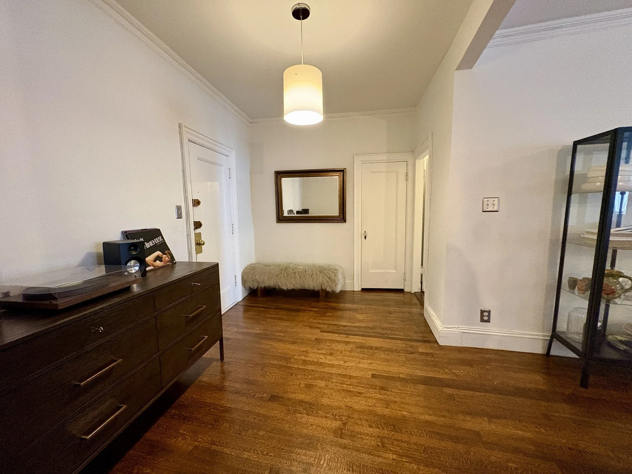 3 bed, 2 bath apartment for rent at 6 Lanark Rd Unit 1, Brookline — photo 8 of 29