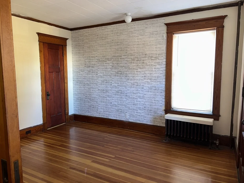 2 bed, 1 bath apartment for rent at 6 Laurel St Unit 2R, Elmwood — photo 9 of 12