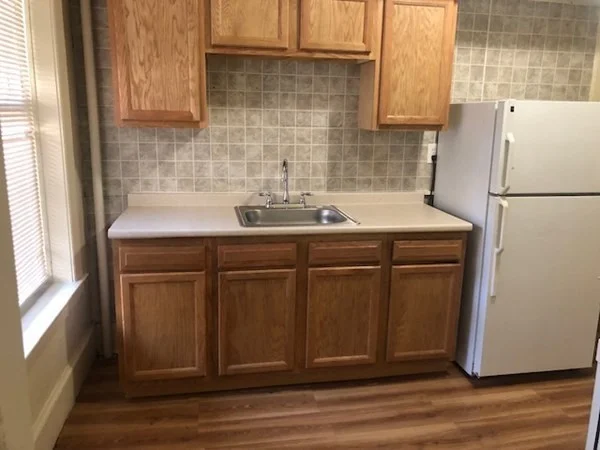 1 bed, 1 bath apartment for rent at 6 Laurel Unit 1L, Holyoke — photo 2 of 13
