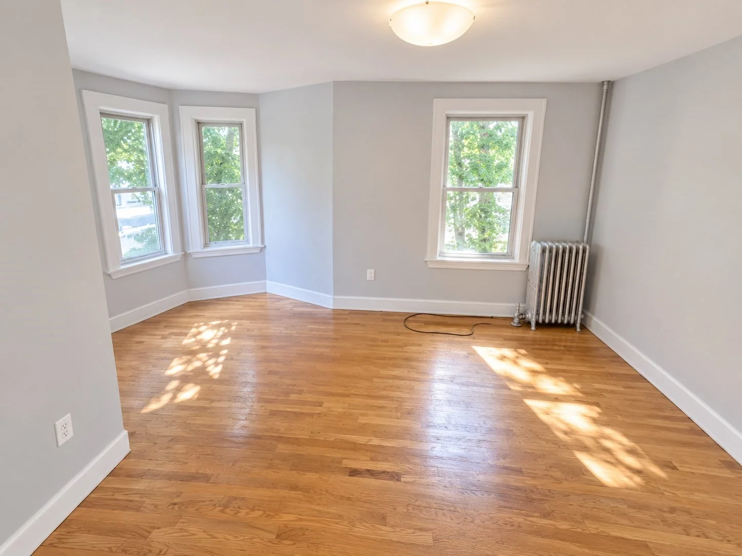 2 bed, 1 bath apartment for rent at 6 Lauriat St Unit 1, Dorchester — photo 3 of 11