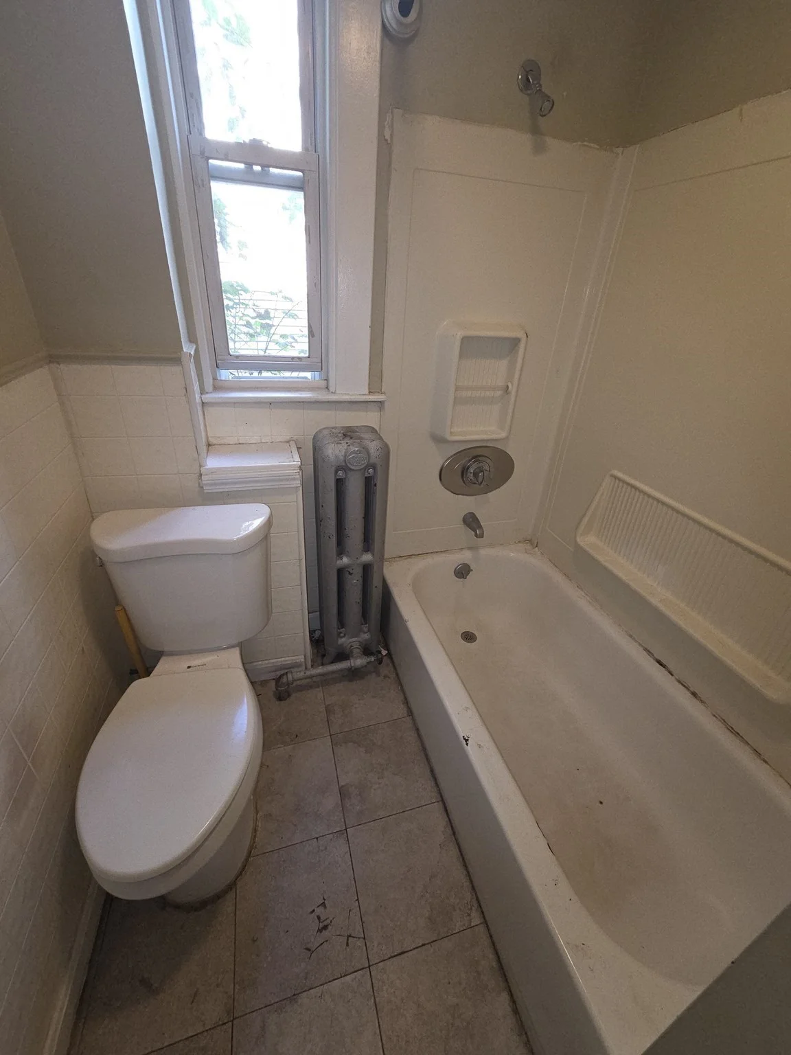 2 bed, 1 bath apartment for rent at 6 Lauriat St Unit 1, Dorchester — photo 5 of 11