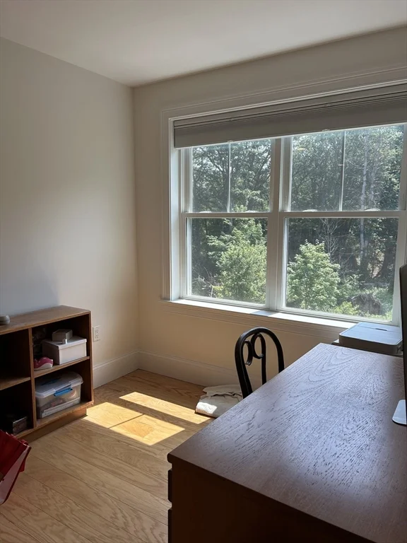 3 bed, 2 bath apartment for rent at 6 Lily Pond Ln Unit 6, Lexington — photo 12 of 29