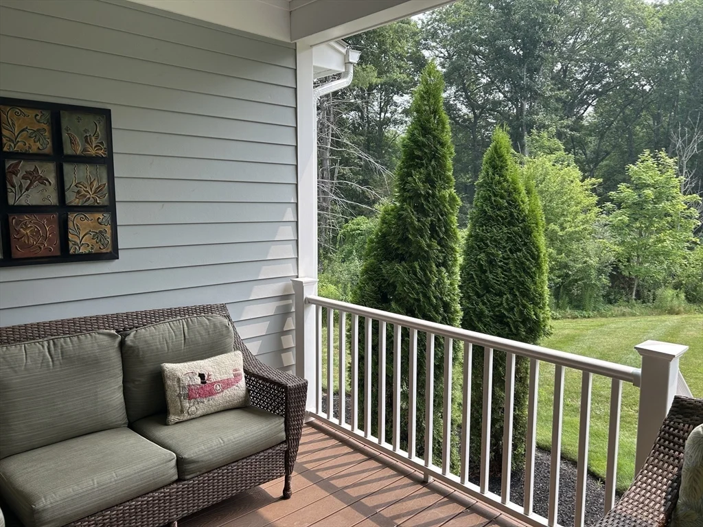 3 bed, 2 bath apartment for rent at 6 Lily Pond Ln Unit 6, Lexington — photo 14 of 29