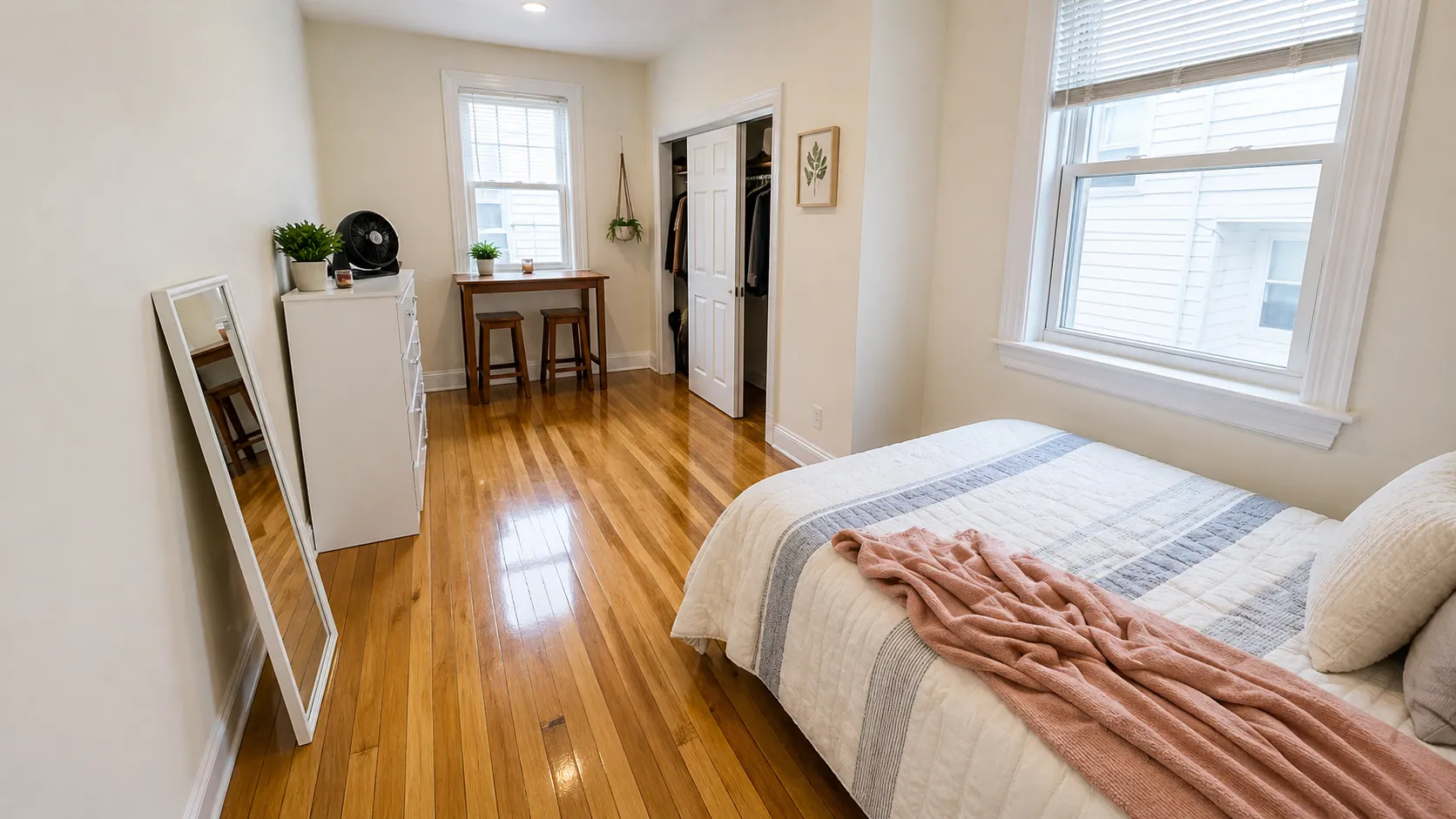 3 bed, 2 bath apartment for rent at 6 Lincoln Ave Unit 0, East Somerville — photo 5 of 11