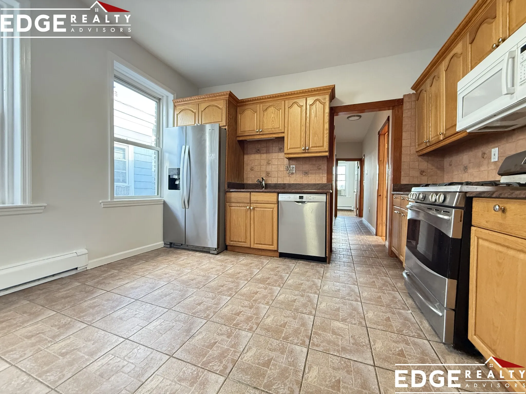 3 bed, 1.5 bath apartment for rent at 6 Litchfield St Unit 3, Allston — photo 2 of 9