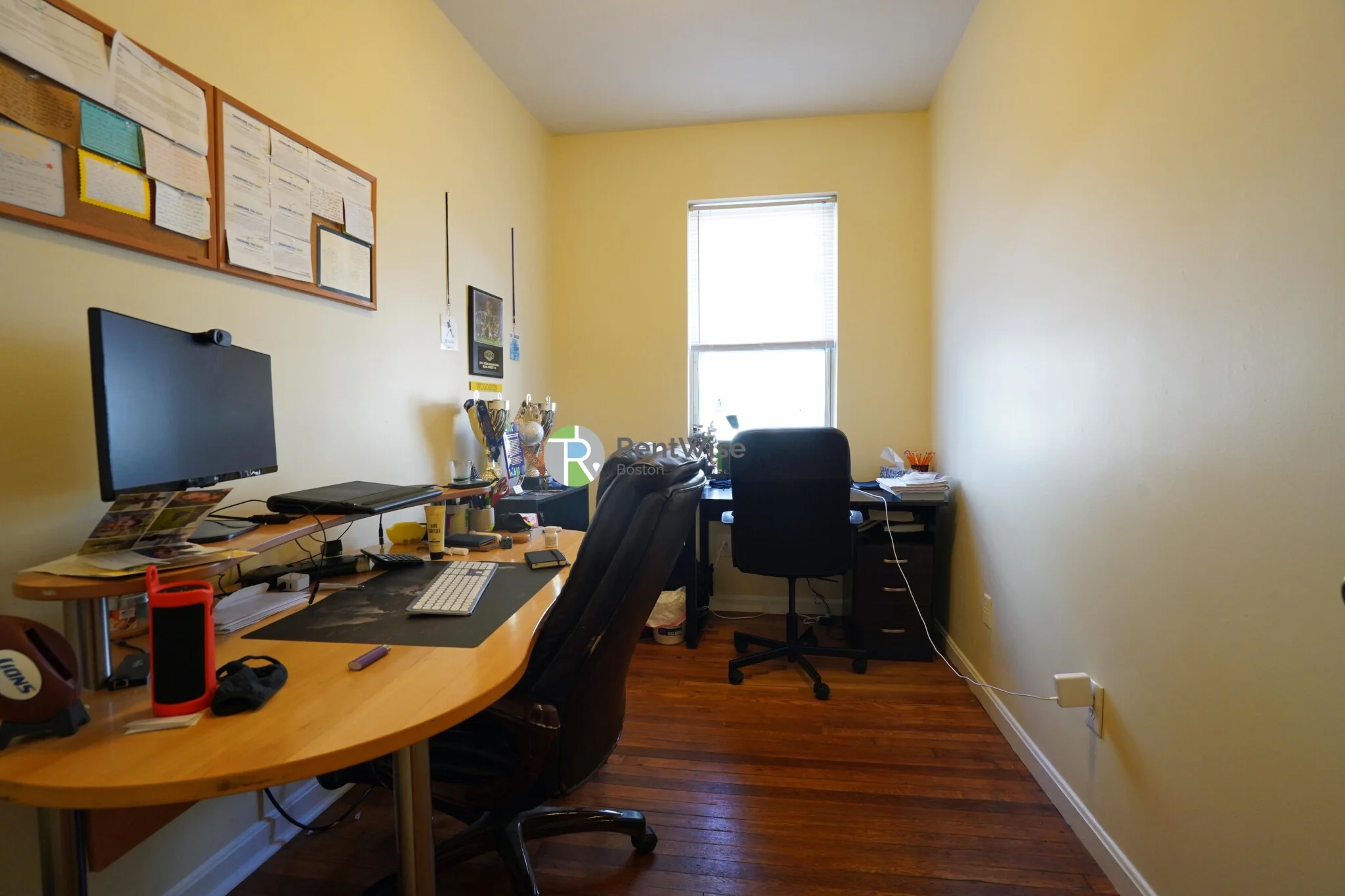 3 bed, 1 bath apartment for rent at 6 Lorraine Ter Unit 1, Brighton — photo 9 of 20