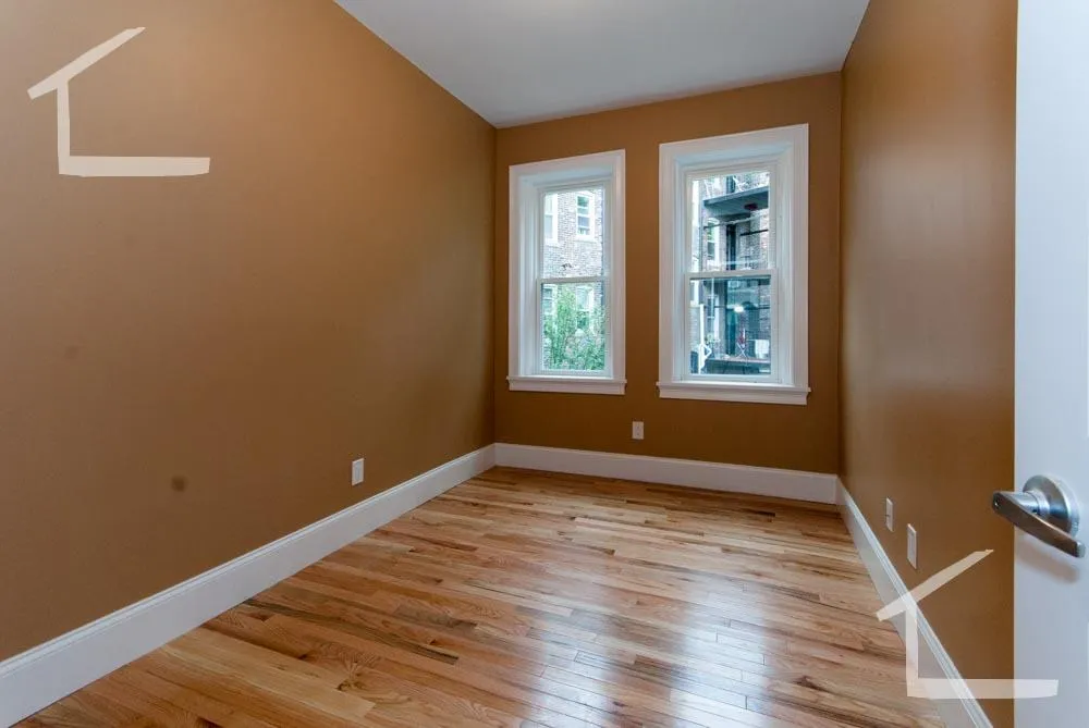 5 bed, 2 bath apartment for rent at 6 Lothian Rd Unit 2-2, Brighton — photo 6 of 10