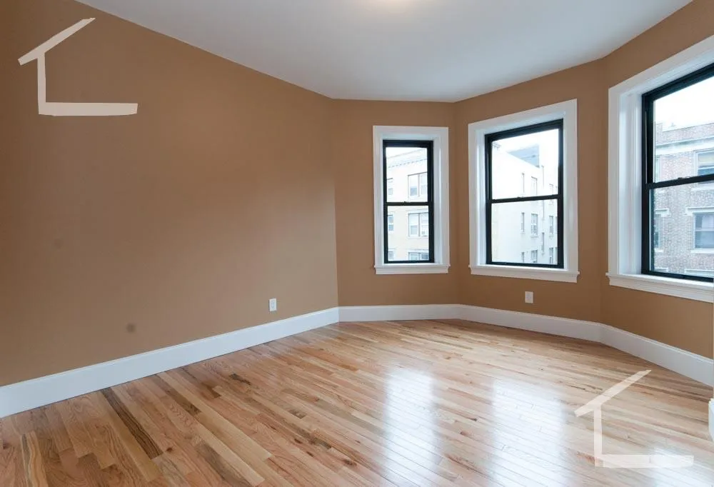 5 bed, 2 bath apartment for rent at 6 Lothian Rd Unit 3-2, Brighton — photo 8 of 10