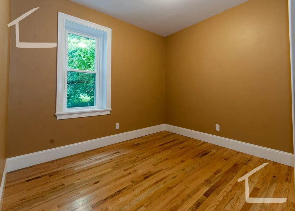 5 bed, 2 bath apartment for rent at 6 Lothian Rd Unit 3-2, Brighton — photo 2 of 10