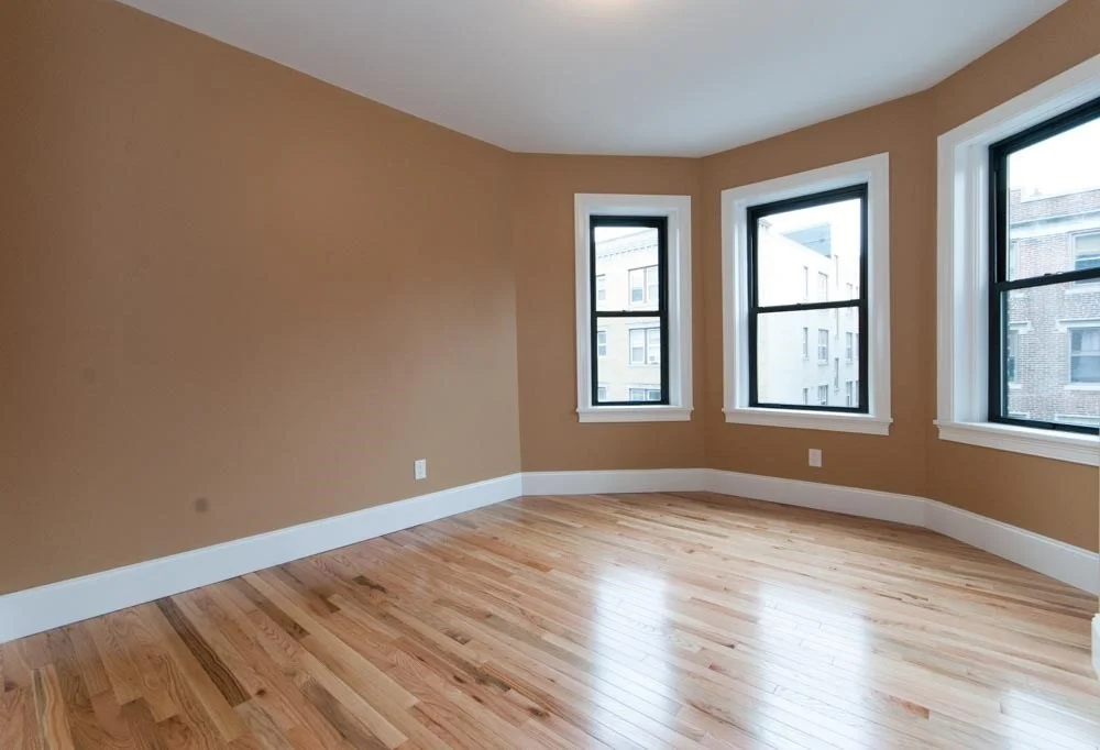 5 bed, 2 bath apartment for rent at 6 Lothian Rd Unit 3, Brighton — photo 4 of 11