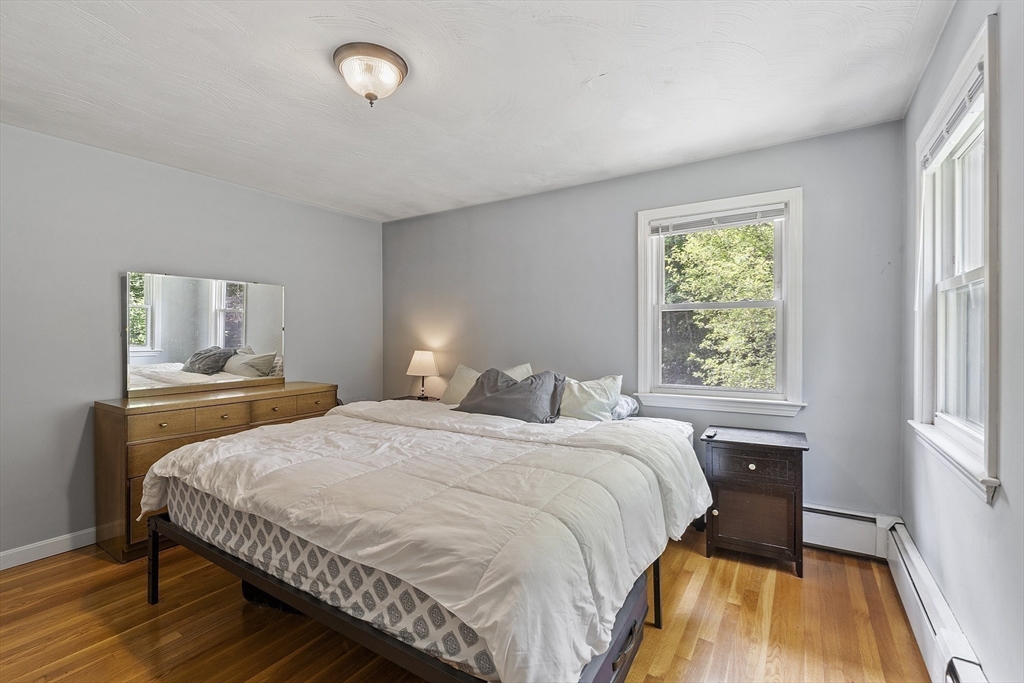 3 bed, 1 bath apartment for rent at 6 Mackin St, Hudson — photo 13 of 35