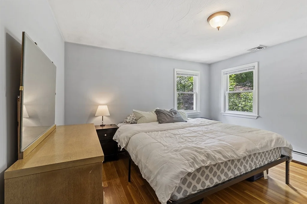 3 bed, 1 bath apartment for rent at 6 Mackin St, Hudson — photo 12 of 35