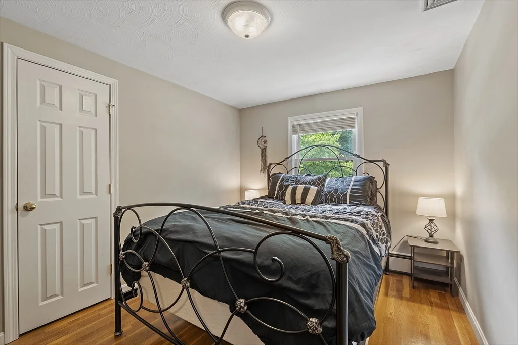 3 bed, 1 bath apartment for rent at 6 Mackin St, Hudson — photo 16 of 35
