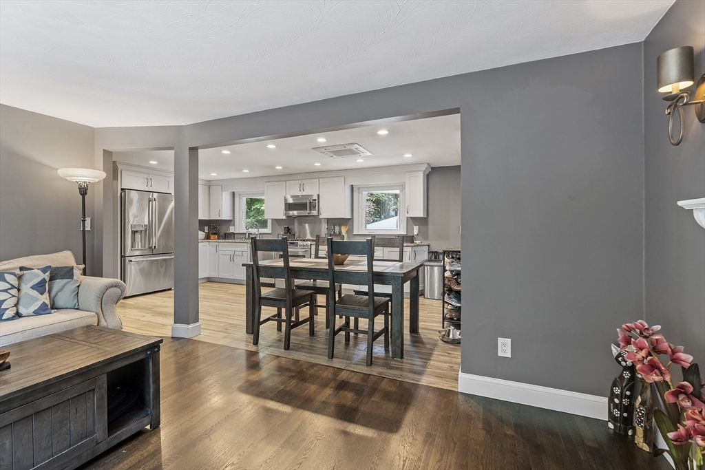 3 bed, 1 bath apartment for rent at 6 Mackin St, Hudson — photo 7 of 35